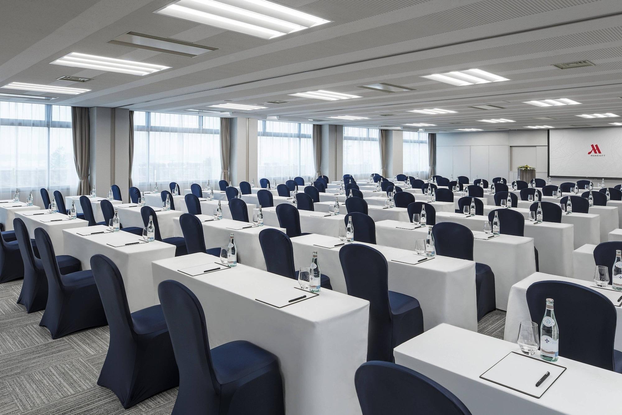 Lake Biwa Marriott Hotel Moriyama Екстериор снимка