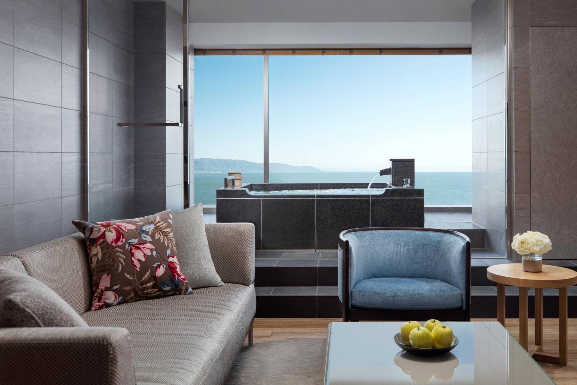 Lake Biwa Marriott Hotel Moriyama Екстериор снимка